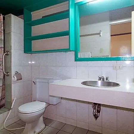 Reddoorz @ Broadway Court Apartelle Quezon City
