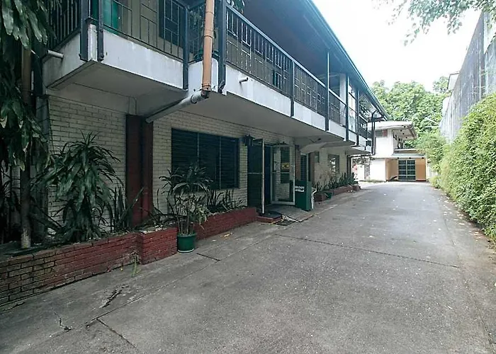 Hotel Reddoorz @ Broadway Court Apartelle Quezon *