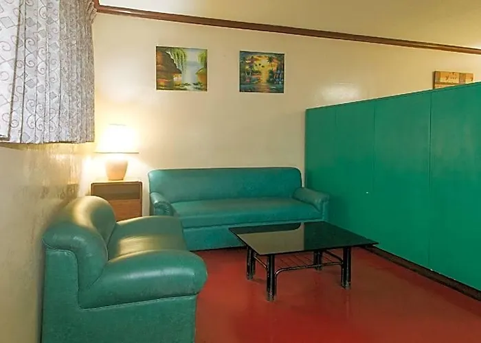 Reddoorz @ Broadway Court Apartelle Quezon Manila